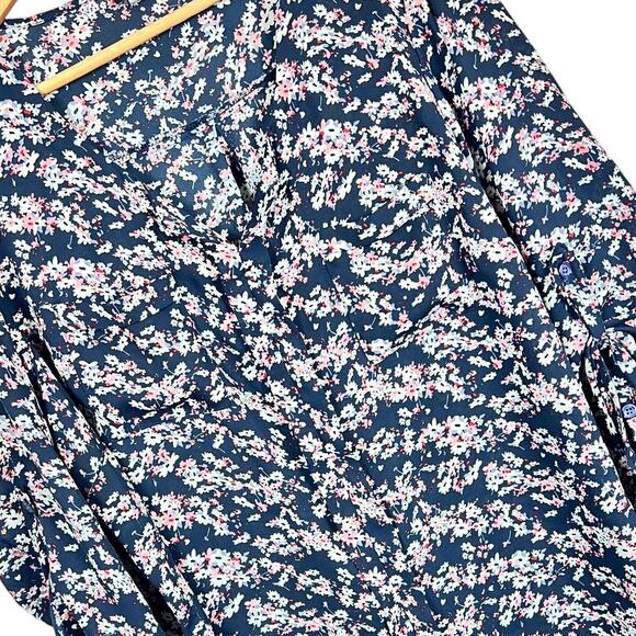 TORRID Women's 1X (1) Navy Blue Floral Boho Cottage Folk Roll‎ Tab Chiffon Top - Picture 1 of 8